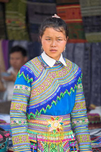 Hmong Fleur (ou Bariolé)