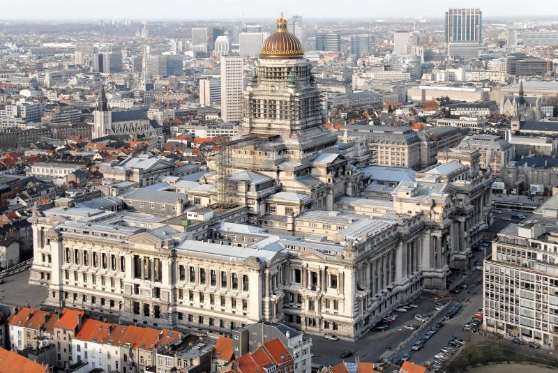 http://www.cuk.ch/wp-content/uploads/2014/01/palais_de_justice.jpg