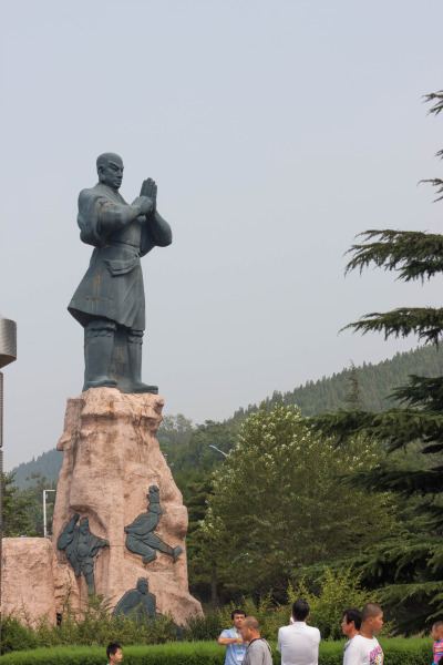 Luoyang-Xian-1