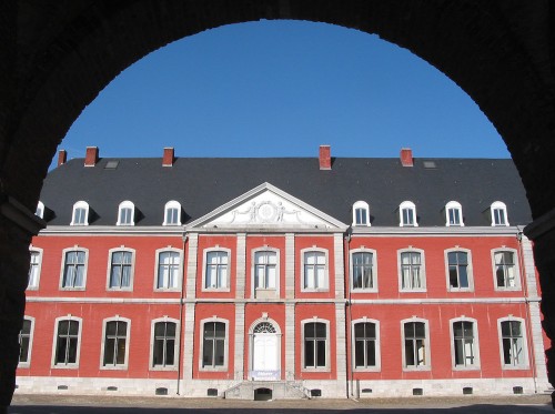1280px-Stavelot_JPG02