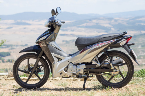 Wave 110 i