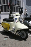 9_400px-Fuji_Touring_150_-_Side_View