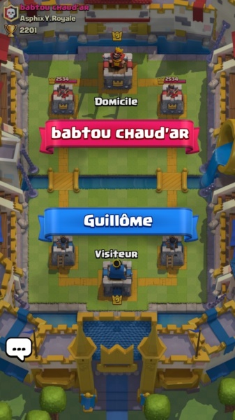 11_clash_royale_fight