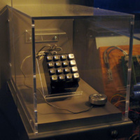 un-drole-de-telephone